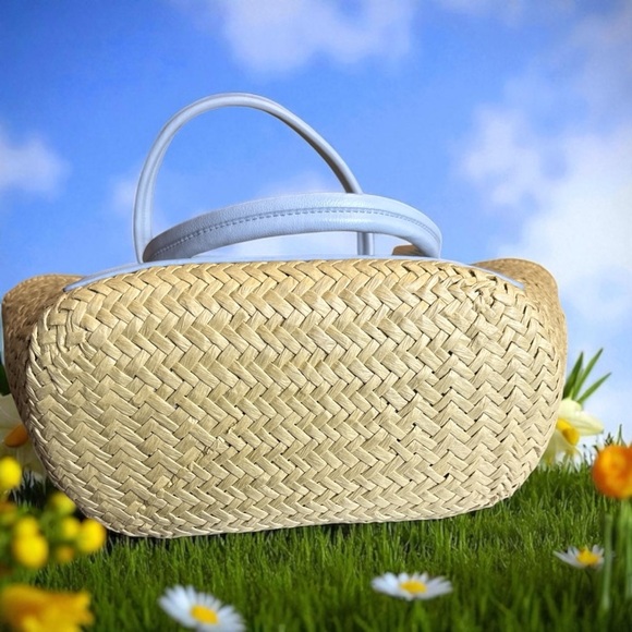 ON 34TH ISABELLAA STRAW MEDIUM DRAWSTRING TOTE NWT - Picture 3 of 8